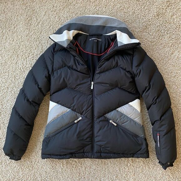 Perfect Moment Womens Ski Jacket Apres Duvet Black NEW NWT large - Picture 2 of 7